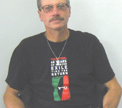 ناشط يهودي فـي آن آربر ينذر حياته للدفاع عن حقوق الفلسطينيين