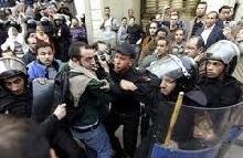 رياح تونس تهب على مصر: الشعب يريد إسقاط النظام 