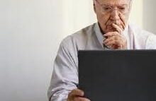 العلاقات الإنسانية أو.. الوسائل الإلكترونية! 