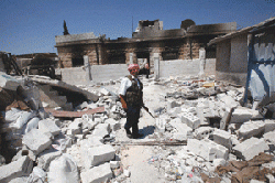 الجيش السوري نحو حسم معركة حلب بعد دمشق.. وإسرائيل تتخوف من الأسلحة الكيميائية