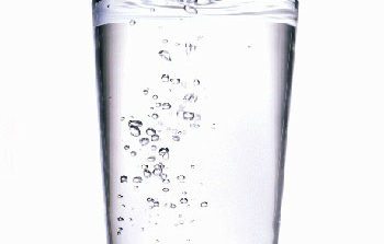 ماذا يحدث عندما نشرب المياه بكثرة عند السحور ؟