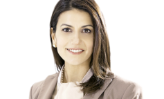 «كلية هنري فورد» تمنح القاضية مريم بزي  «جائزة الخدمة المتميزة» لعام 2018