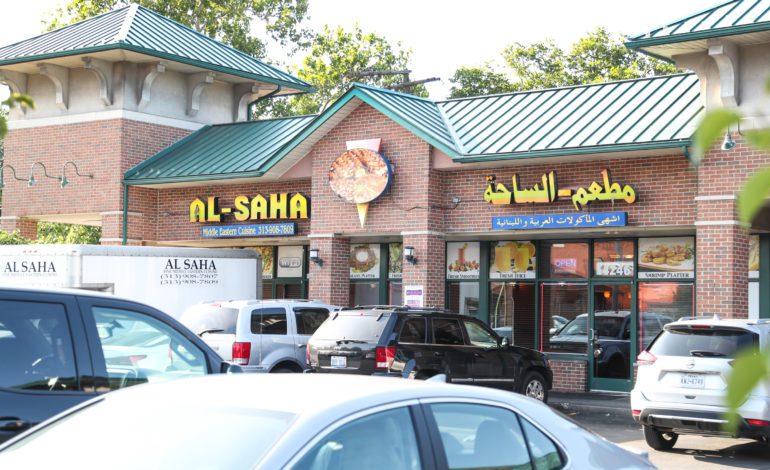 هيئة محلفين تقرر منح نادلة عربية 235 ألف دولار تعويضاً عن إصابتها خلال عملها في مطعم بديربورن