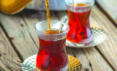 شرب الكثير من الشاي خلال العزل المنزلي يضرّ بالصحة
