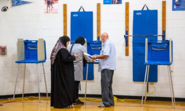 المرشحون العرب يتصدّرون الانتخابات البلدية في الديربورنين وهامترامك