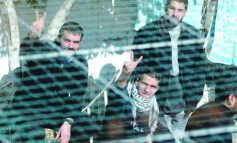 إسرائيل تواصل مساعيها لتهويد حيّ الشيخ جرّاح في القدس وتتجاهل حقوق الأسرى المضربين عن الطعام .. وفصائل المقاومة تهدّد