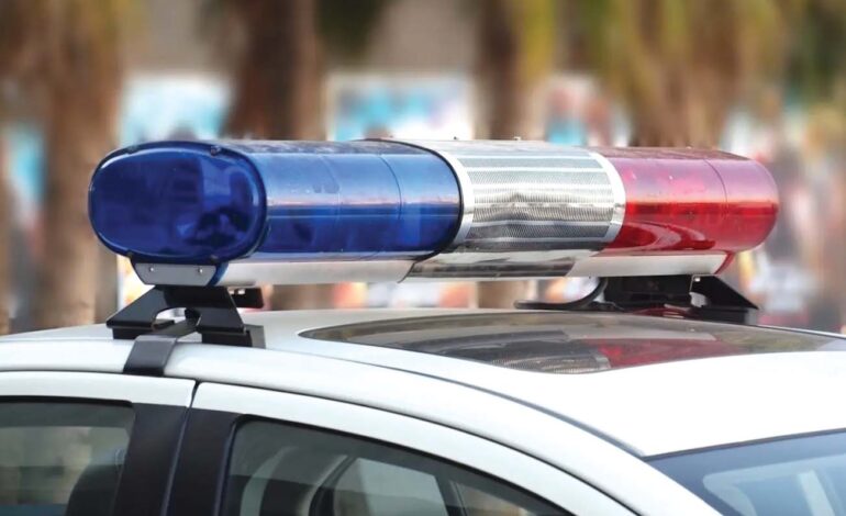 شرطي يتسبب بحادث مروري في شرق ديربورن