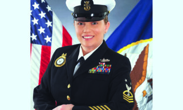 هيذر شرارة من ديربورن.. أسرع امرأة تترقى إلى رتبة قيادية رفيعة في سلاح البحرية الأميركية