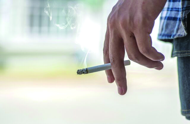 مسح: 17 بالمئة من البالغين في ميشيغن يدخنون السجائر