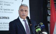 المحافظ أفينز يكرّم العميد الركن حسن شقير في ديربورن