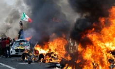 ترامب يضرب بيد من حديد في لوس أنجليس: الجيش لتأمين حملة «آيس» ضد المهاجرين غير الشرعيين .. والاحتجاجات مستمرة