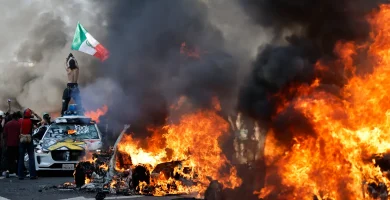 ترامب يضرب بيد من حديد في لوس أنجليس: الجيش لتأمين حملة «آيس» ضد المهاجرين غير الشرعيين .. والاحتجاجات مستمرة