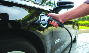 ميشيغن ترفع رسوم تسجيل المركبات الكهربائية والهجينة ابتداءً من مطلع 2026