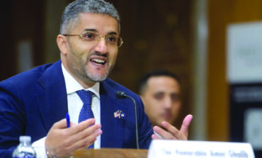 بسبب مواقف سابقة حول إسرائيل واليهود وصدام حسين رغم دعم ترامب .. مجلس الشيوخ الأميركي يتجه  لمنع تعيين غالب سفيراً للولايات المتحدة لدى الكويت