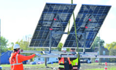 ديترويت تحتفل بإطلاق أول حقول الطاقة الشمسية ضمن خمسة أحياء مهجورة