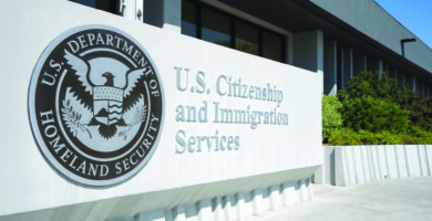 السلطات الأميركية توقف إجراءات الهجرة والتجنيس لمواطني 19 دولة بينها اليمن