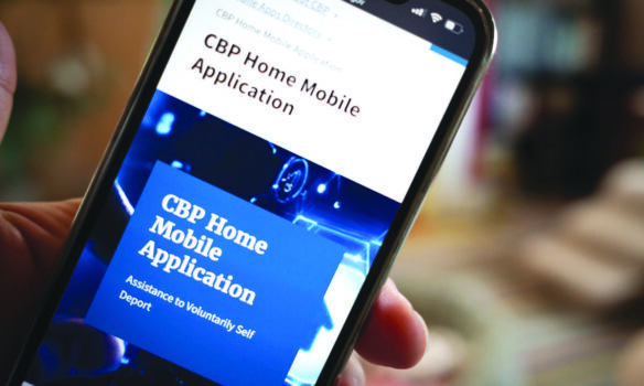 3,000 دولار .. إدارة ترامب تضاعف عرضها المالي للمهاجرين الذين يرحلون طوعاً