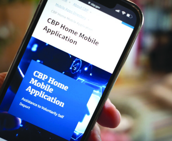 3,000 دولار .. إدارة ترامب تضاعف عرضها المالي للمهاجرين الذين يرحلون طوعاً