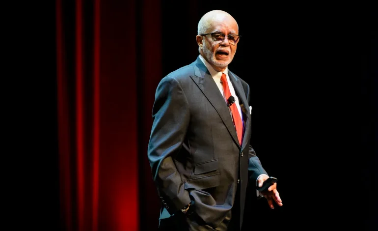 محافظ وين يستعرض «حال المقاطعة» في خطابه السنوي