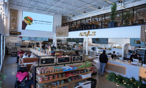 «صاج» يواكب تمدّد الجالية العربية إلى كانتون .. حيث تلتقي المأكولات التقليدية بالحياة العصرية