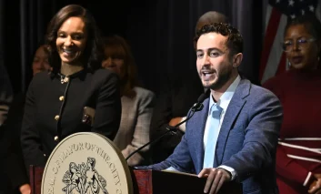 بعد‭ ‬نجاحه‭ ‬في‭ ‬ديربورن‭ .. ‬شيفيلد‭ ‬تكلّف‭ ‬علي‭ ‬أبازيد‭ ‬بقيادة‭ ‬الصحة‭ ‬العامة‭ ‬في‭ ‬ديترويت