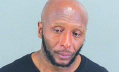 اقتيدت‭ ‬تحت‭ ‬تهديد‭ ‬السلاح‭ ‬أثناء‭ ‬انتظار‭ ‬حافلتها‭ ‬المدرسية‭ ‬صباحاً