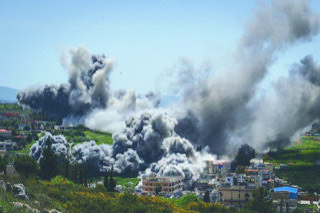 على‭ ‬وقع‭ ‬المفاوضات‭ ‬المستمرة‭ ‬في‭ ‬إسلام‭ ‬آباد‭ .. ‬وبطولات‭ ‬المقاومة‭ ‬في‭ ‬الجنوب‭ ‬