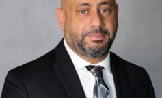 بدعوى الطرد التعسّفي.. قائد شرطة ديربورن هايتس السابق أحمد حيدر يقاضي رئيس البلدية مو بيضون